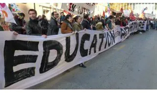 Lycées professionnels : tous et toutes en grève le 27/09 !
