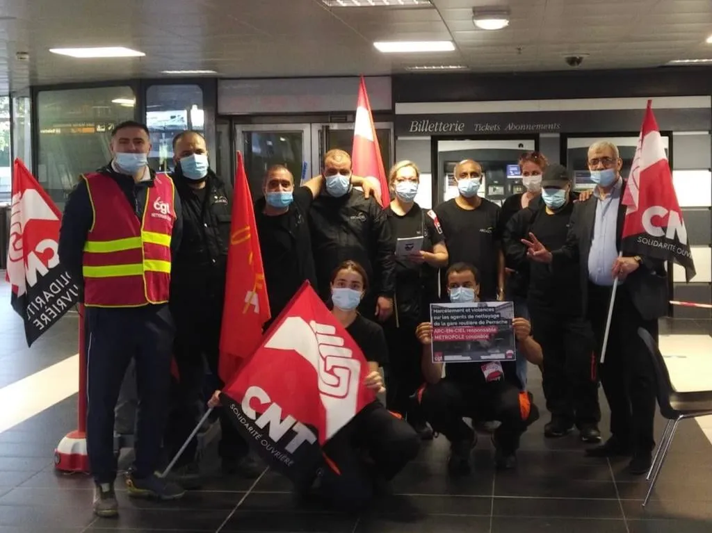 FIN DE CONFLIT VICTORIEUSE SUR LE SITE DE LA GARE ROUTIÈRE DE LYON-PERRACHE POUR LES AGENTS DE NETTOYAGE